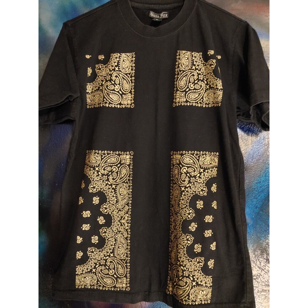 Bare Fox Bandana Style Graphic Tee Medium
